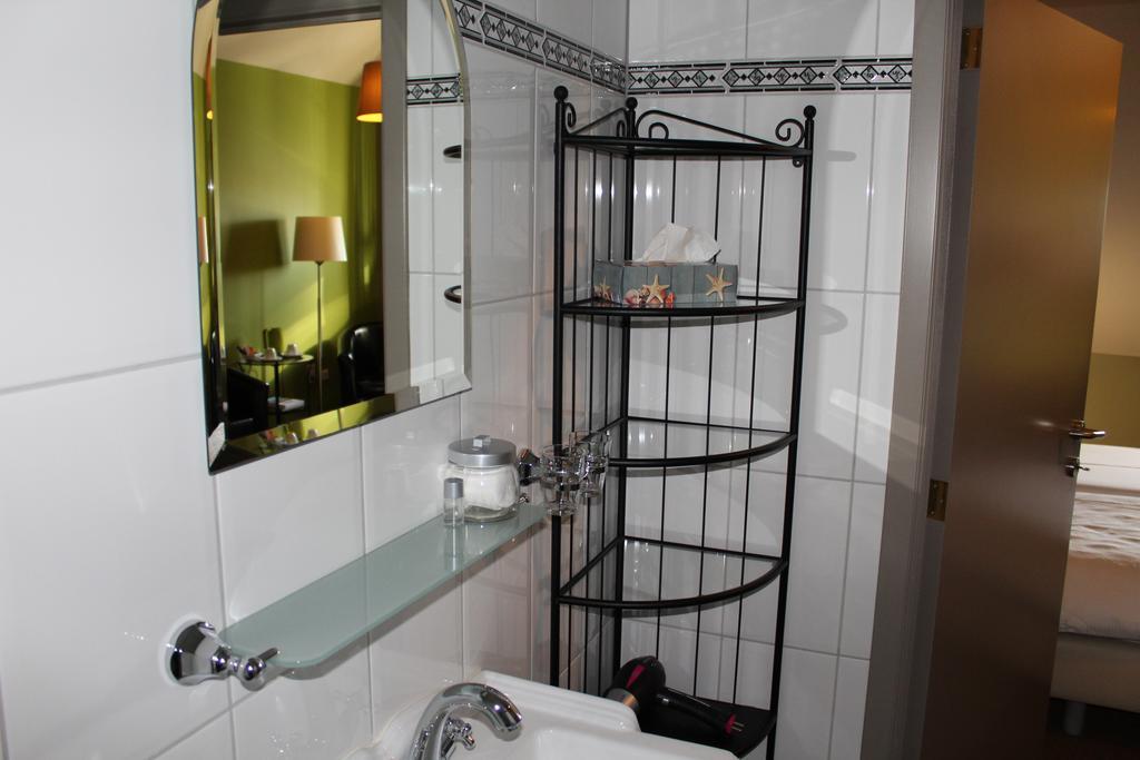 B&B De Vroling Wellen Bagian luar foto